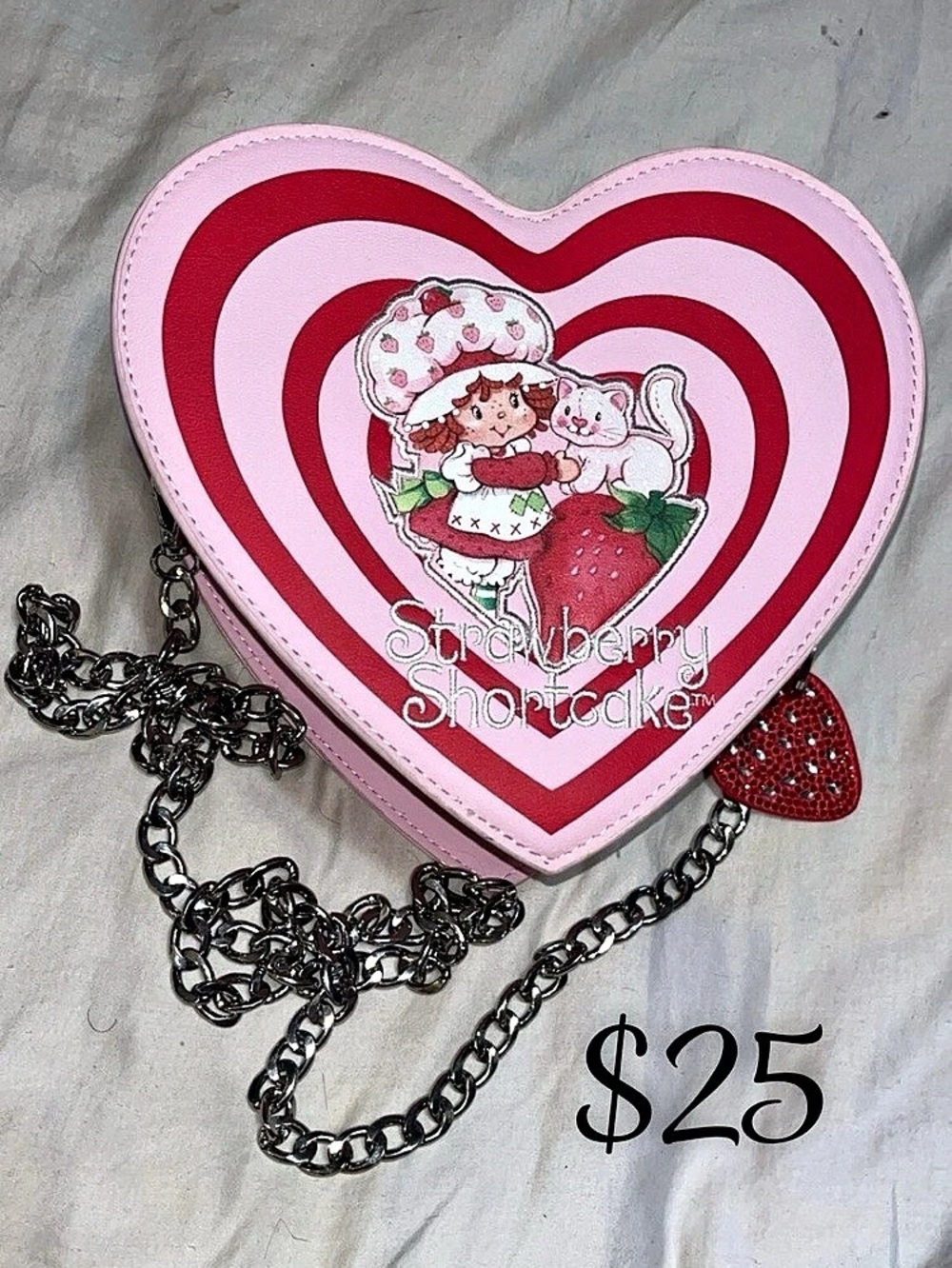 Strawberry shortcake, heart shaped bag